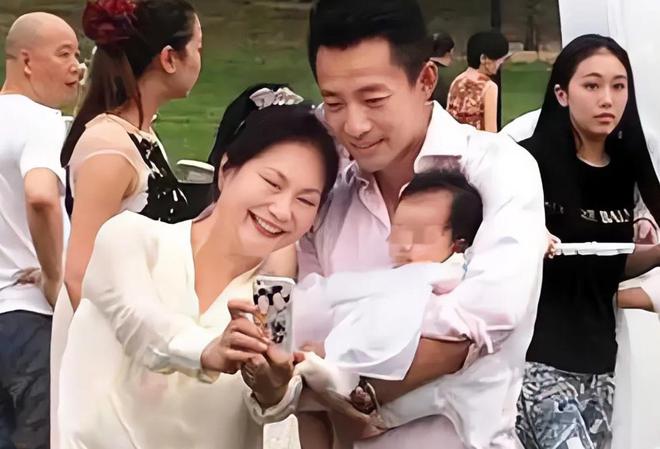 力挺吴宗宪女儿S妈病情加重令人担忧！EVO视讯平台小S成弃子！恩师王伟忠